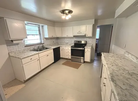 331 North Illinois Avenue Salem IL 62881