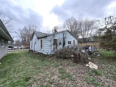 517 S 6th Street Herrin IL 62948