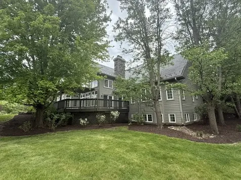 1546 Bobolink Circle Woodstock IL 60098