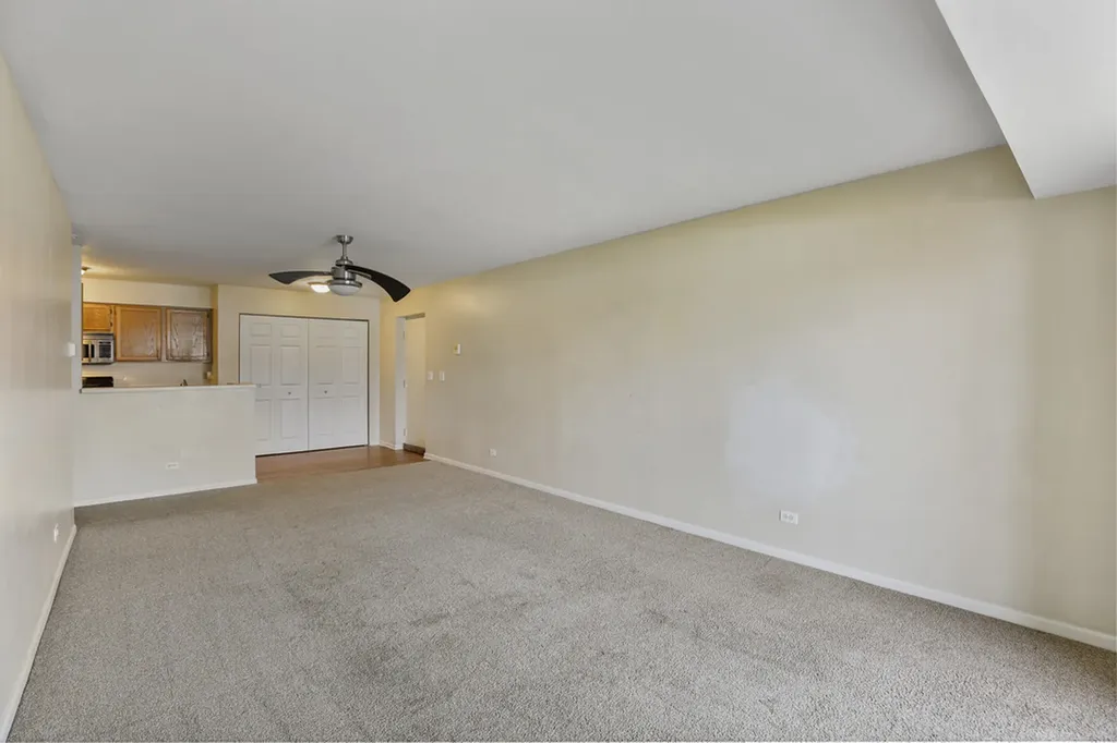 764 North Gary Avenue Carol Stream IL 60188