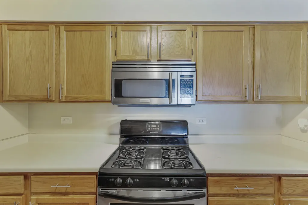 764 North Gary Avenue Carol Stream IL 60188