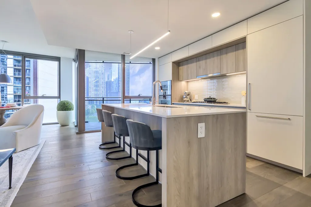 211 North Harbor Drive Chicago IL 60601