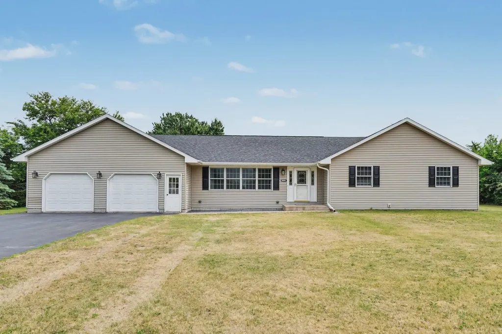10519 Sandburr Court Thomson IL 61285
