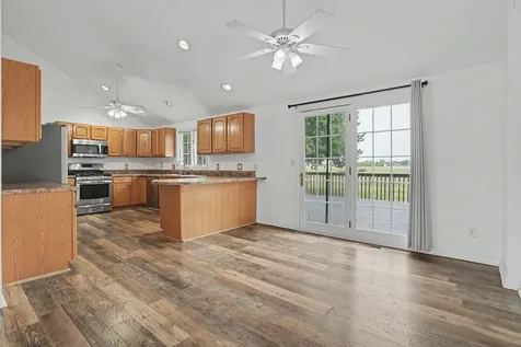 10519 Sandburr Court Thomson IL 61285