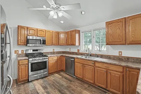 10519 Sandburr Court Thomson IL 61285
