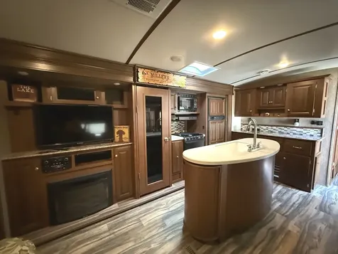 23-153 Woodhaven Lakes Sublette IL 61367