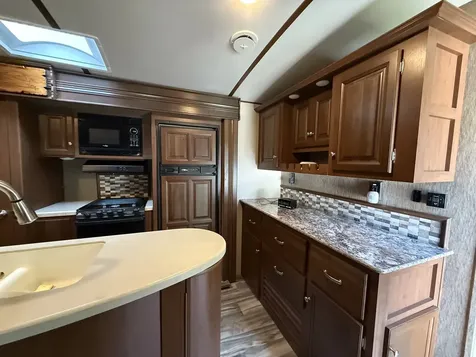 23-153 Woodhaven Lakes Sublette IL 61367