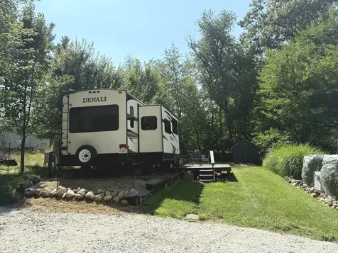 23-153 Woodhaven Lakes Sublette IL 61367