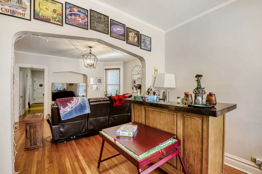 2108 West Addison Street Chicago IL 60618