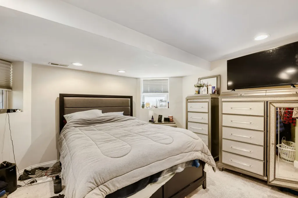 2108 West Addison Street Chicago IL 60618