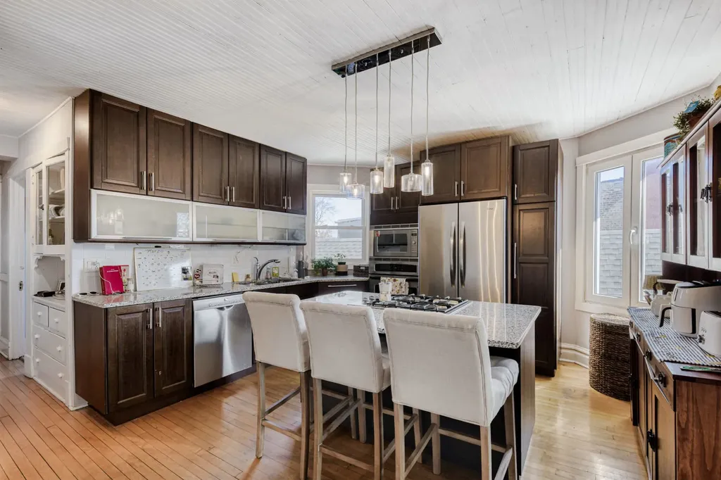 2108 West Addison Street Chicago IL 60618