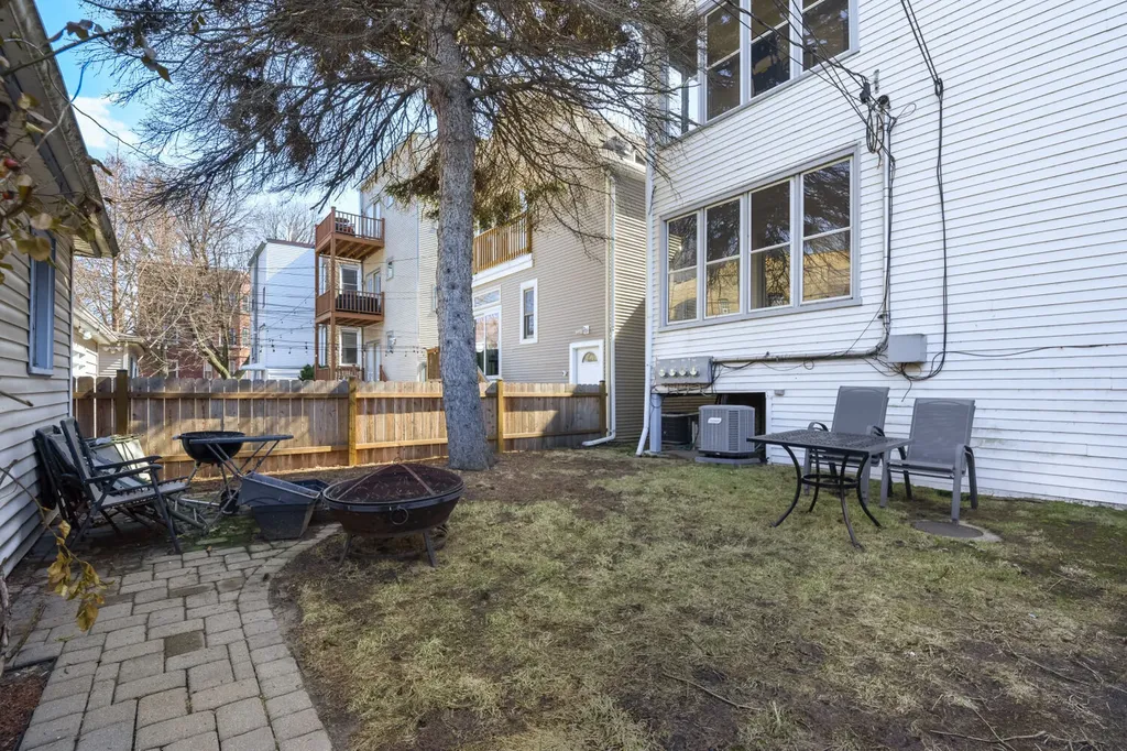 2108 West Addison Street Chicago IL 60618