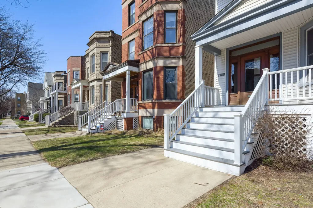 2108 West Addison Street Chicago IL 60618