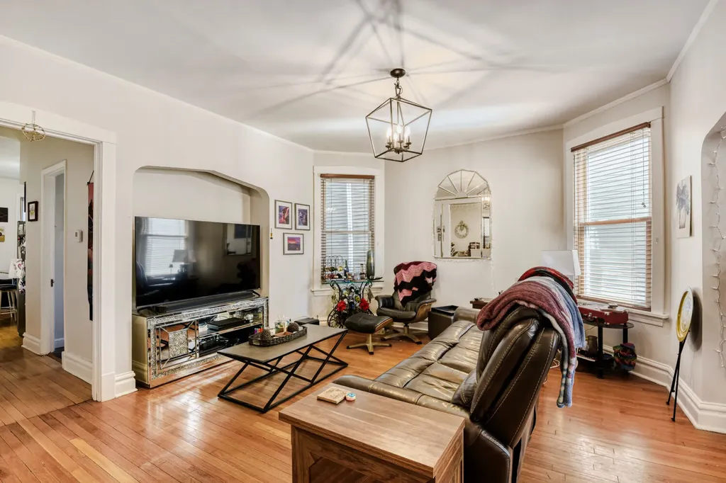 2108 West Addison Street Chicago IL 60618