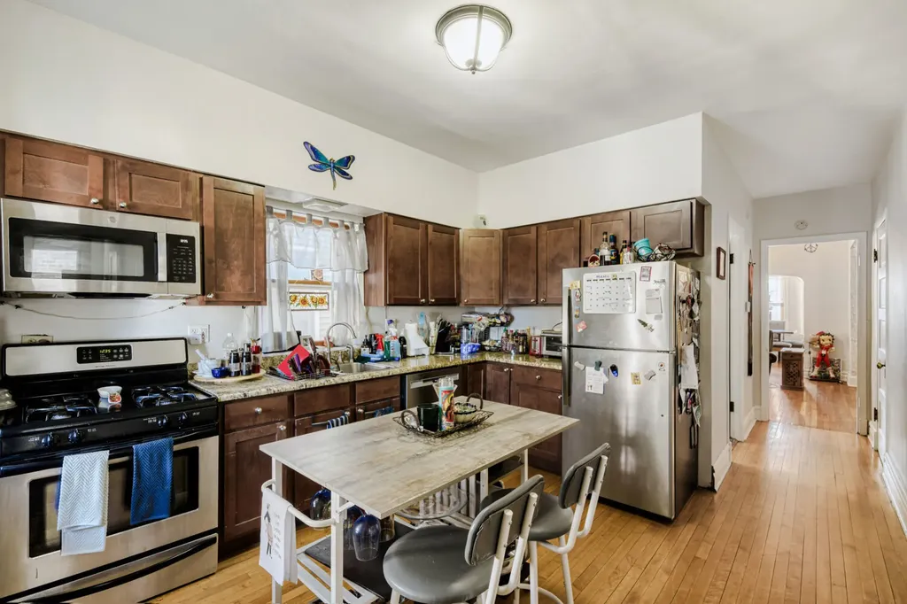2108 West Addison Street Chicago IL 60618