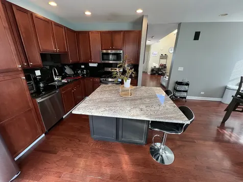 380 Risen Star Lane Oswego IL 60543