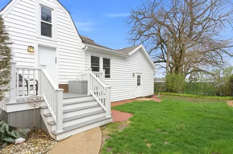 700 Broadway Avenue Crystal Lake IL 60014