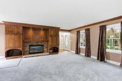 700 Broadway Avenue Crystal Lake IL 60014