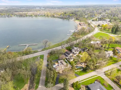 700 Broadway Avenue Crystal Lake IL 60014