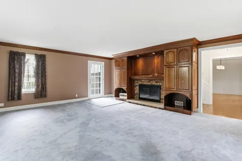 700 Broadway Avenue Crystal Lake IL 60014