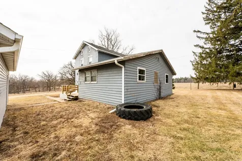 3651 North Brookville Road Forreston IL 61030
