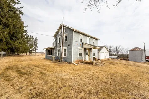 3651 North Brookville Road Forreston IL 61030