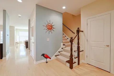 1909 Lynn Circle Libertyville IL 60048