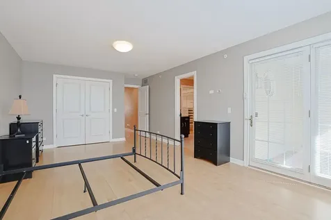 1909 Lynn Circle Libertyville IL 60048
