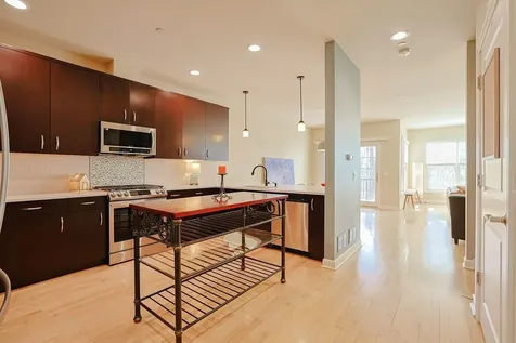 1909 Lynn Circle Libertyville IL 60048