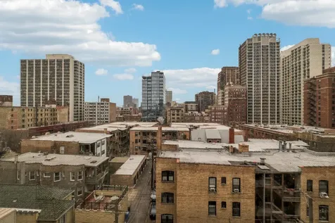 450 West Briar Place Chicago IL 60657