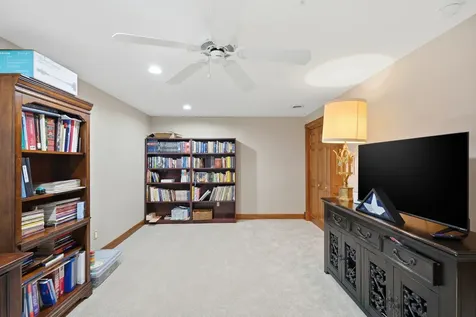 1009 Melody Hills Fulton IL 61252