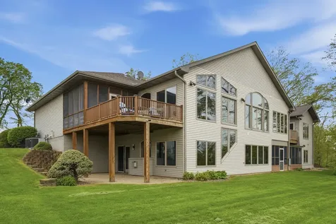 1009 Melody Hills Fulton IL 61252