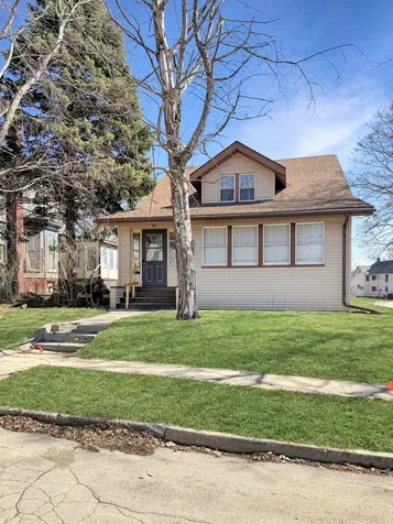 405 North Apple Avenue Freeport IL 61032