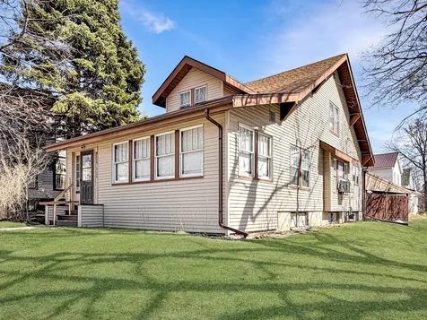 405 North Apple Avenue Freeport IL 61032