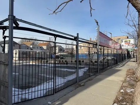 2730 North Western Avenue Chicago IL 60647