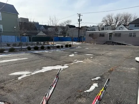 2730 North Western Avenue Chicago IL 60647