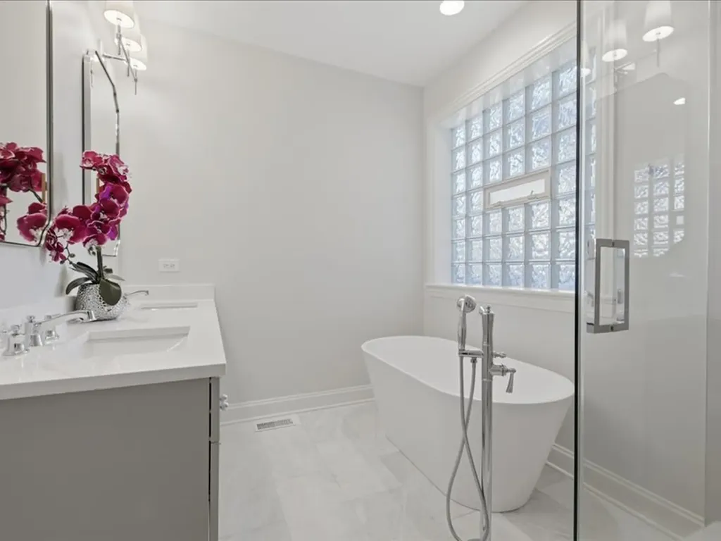 839 South Miller Street Chicago IL 60607