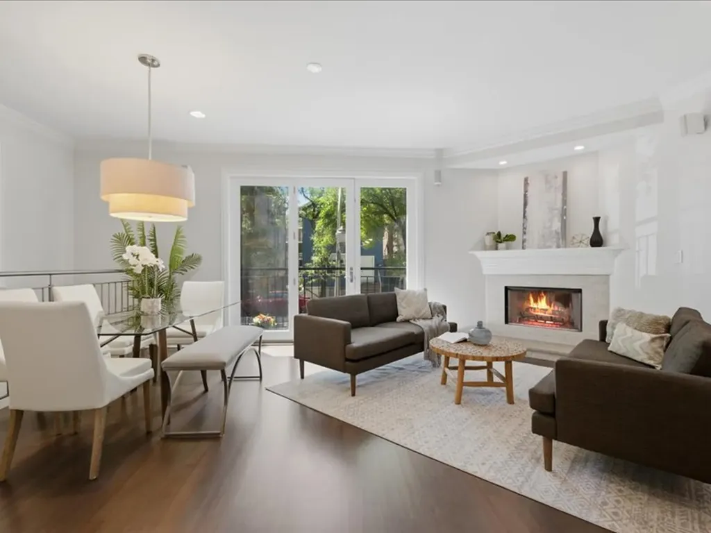 839 South Miller Street Chicago IL 60607