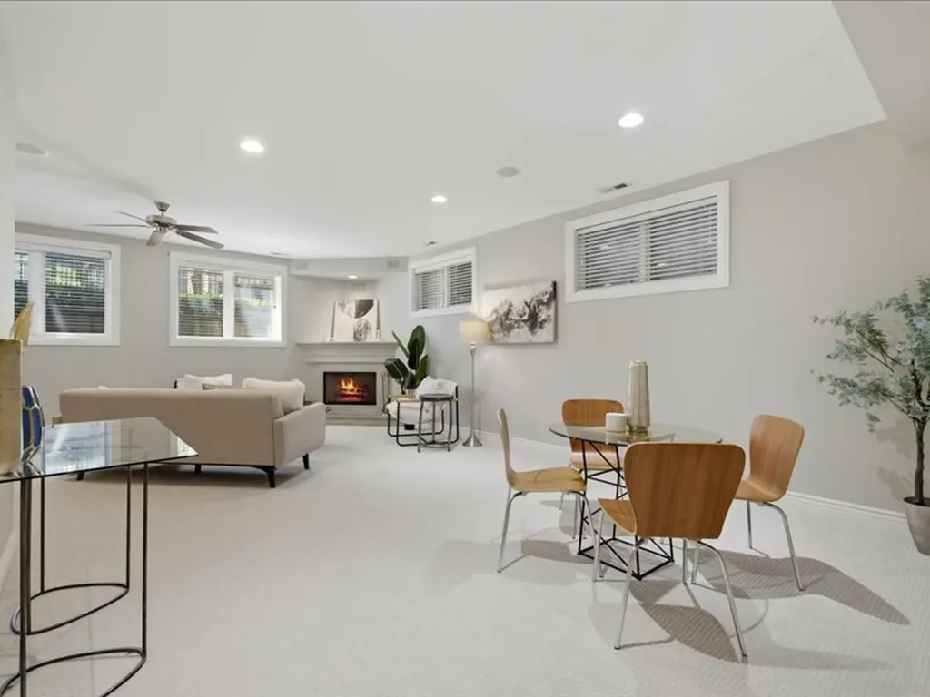 839 South Miller Street Chicago IL 60607