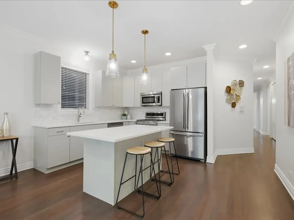 839 South Miller Street Chicago IL 60607