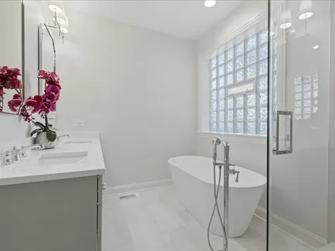839 South Miller Street Chicago IL 60607