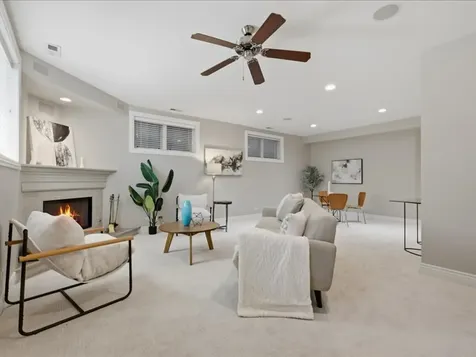 839 South Miller Street Chicago IL 60607