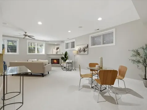 839 South Miller Street Chicago IL 60607