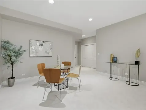 839 South Miller Street Chicago IL 60607