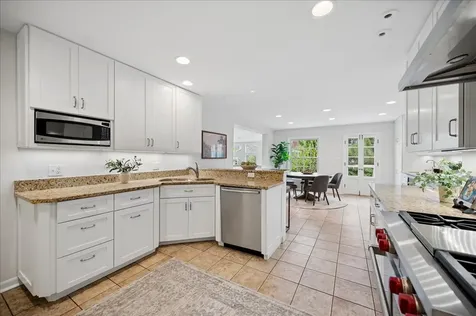 211 Church Road Winnetka IL 60093