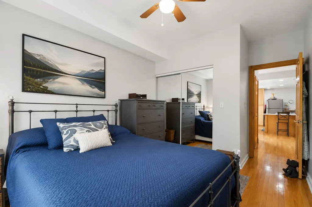 1910 West Chase Avenue Chicago IL 60626