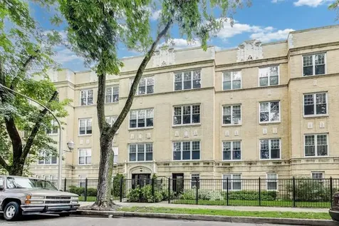 1910 West Chase Avenue Chicago IL 60626