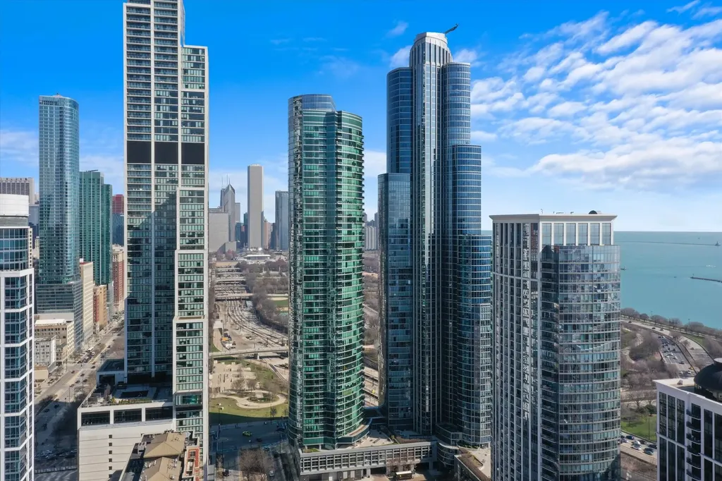 1201 South Prairie Avenue Chicago IL 60605