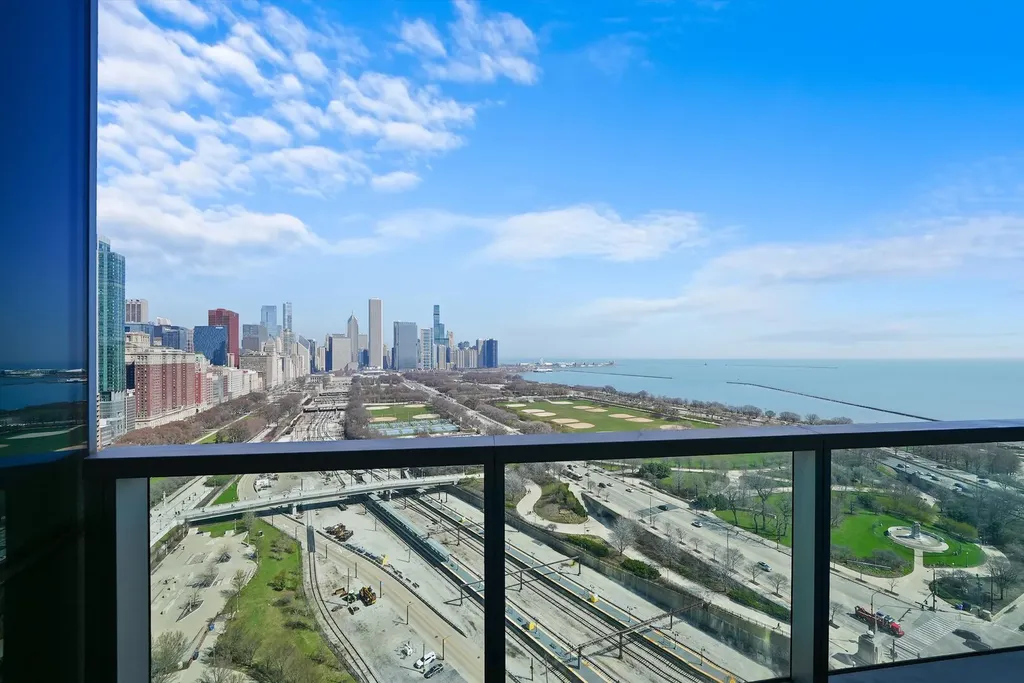 1201 South Prairie Avenue Chicago IL 60605