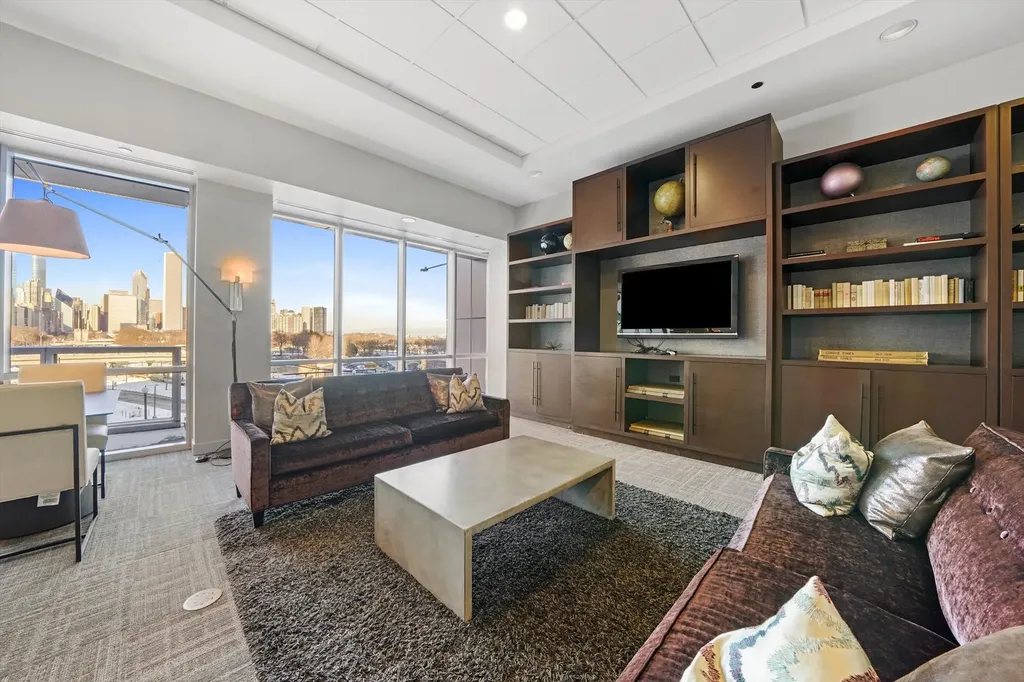1201 South Prairie Avenue Chicago IL 60605